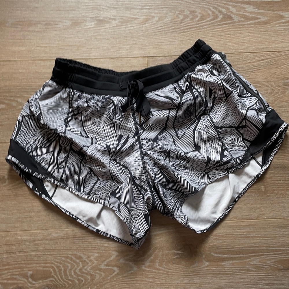 Lululemon hotty got 8